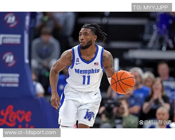 佩贾儿子在NCAA赛场展现高效表现16投11中斩获26分5篮板并送出5次失误