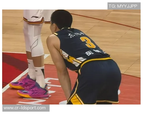 奎因表现低迷16投仅4中仅得8分4篮板1助攻被罚离场引发热议