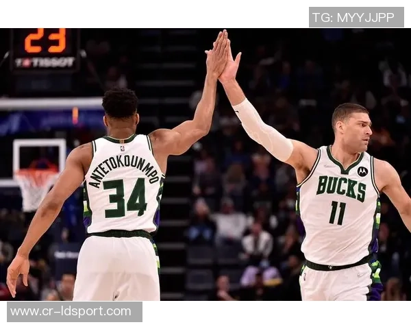 字母哥状态火热圆满数据助雄鹿迎战黄蜂期待精彩对决